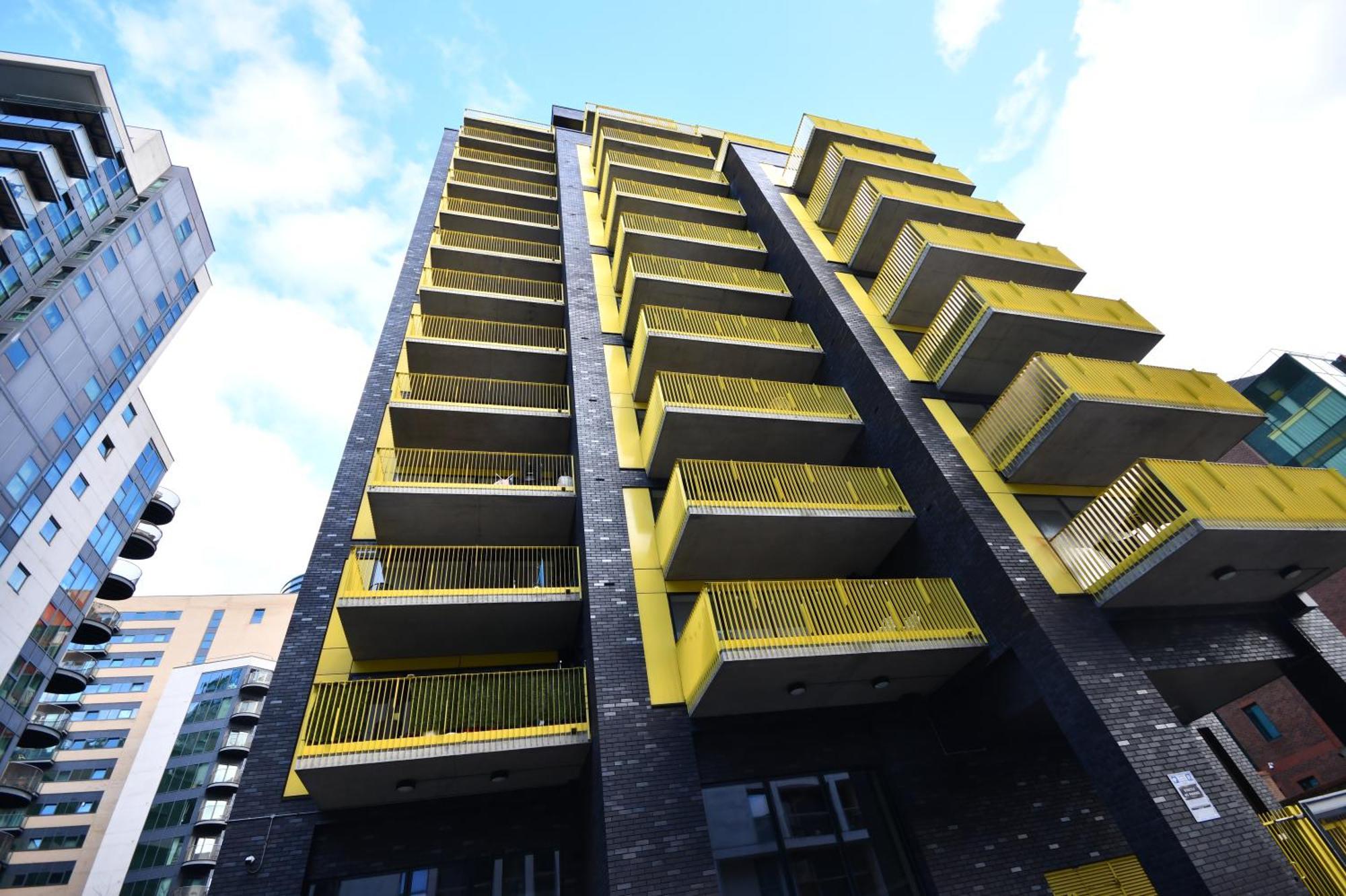 Comfortable 2 Bedroom Flat With Great View Near Canary Wharf * Londra