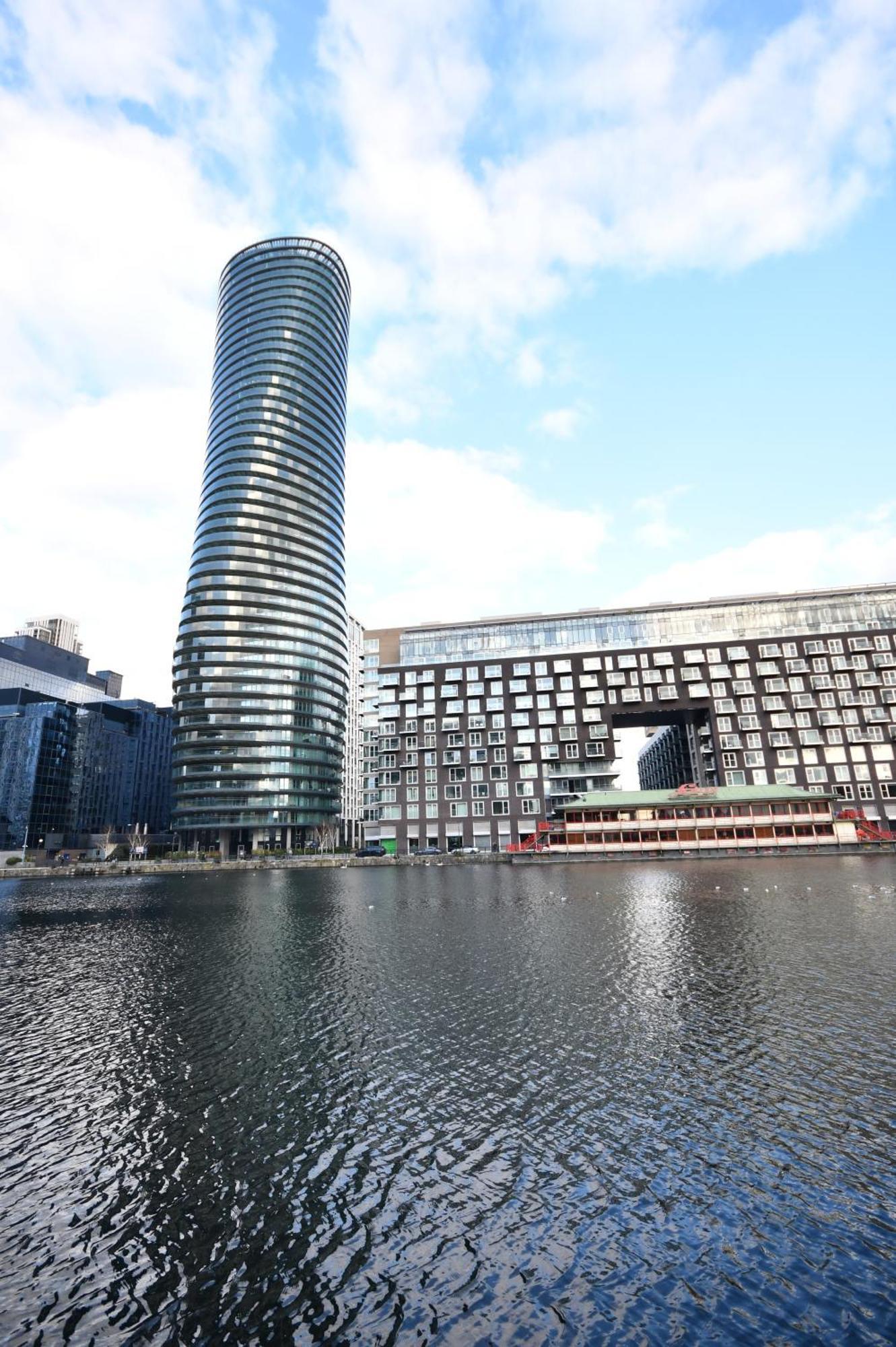 Comfortable 2 Bedroom Flat With Great View Near Canary Wharf Apartment *